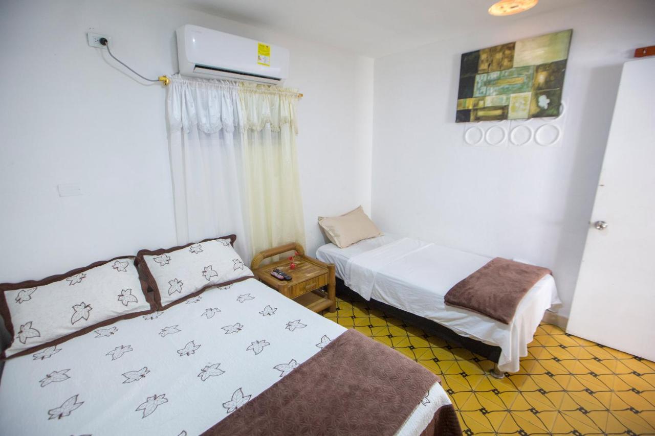 Casa Hostal Kristalu Cartagena Екстер'єр фото