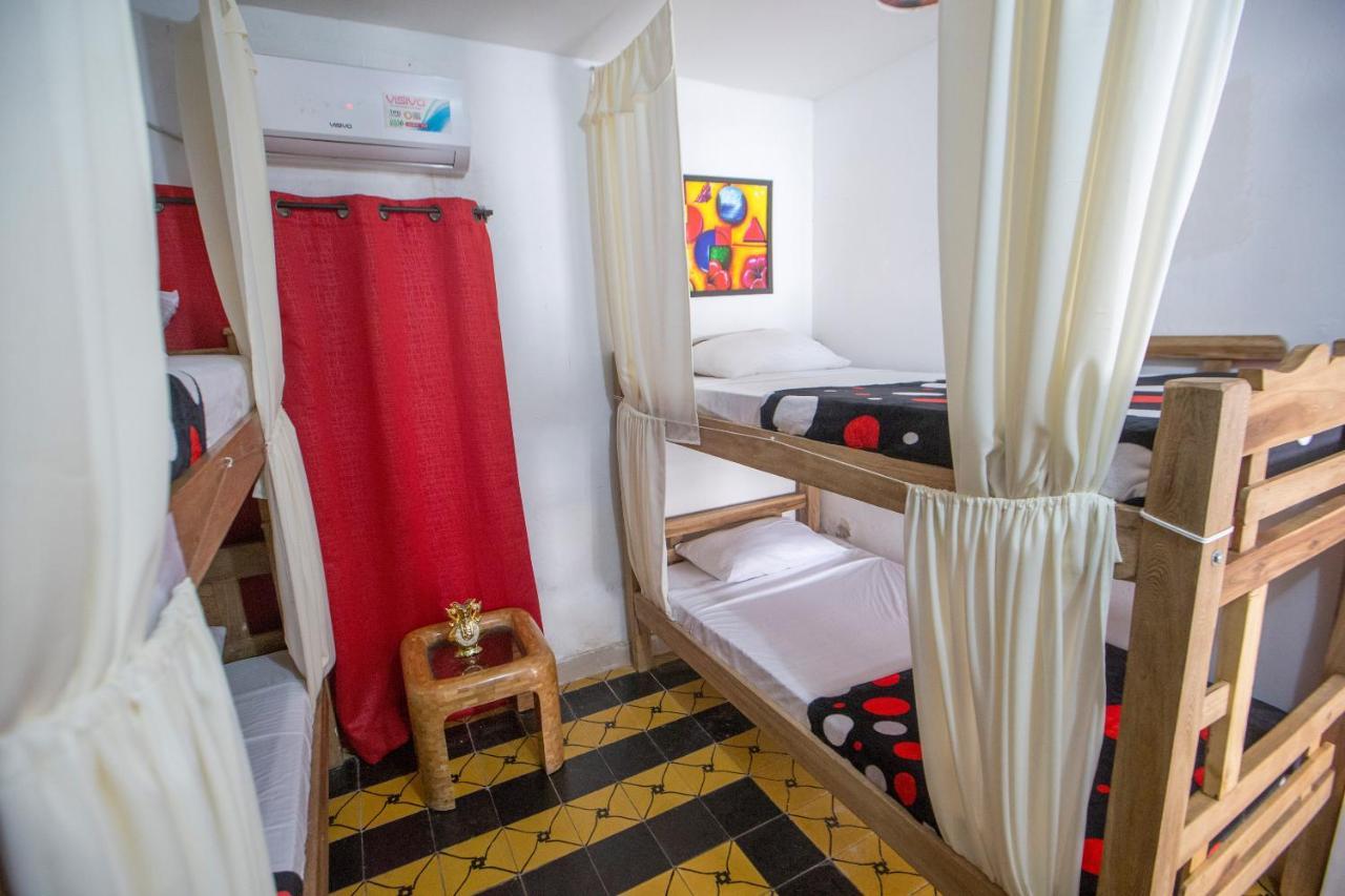 Casa Hostal Kristalu Cartagena Екстер'єр фото